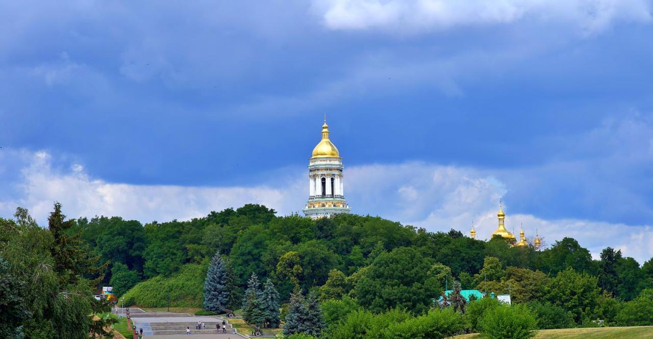 Great View Apartaments Near Lavra Kiev Exterior foto